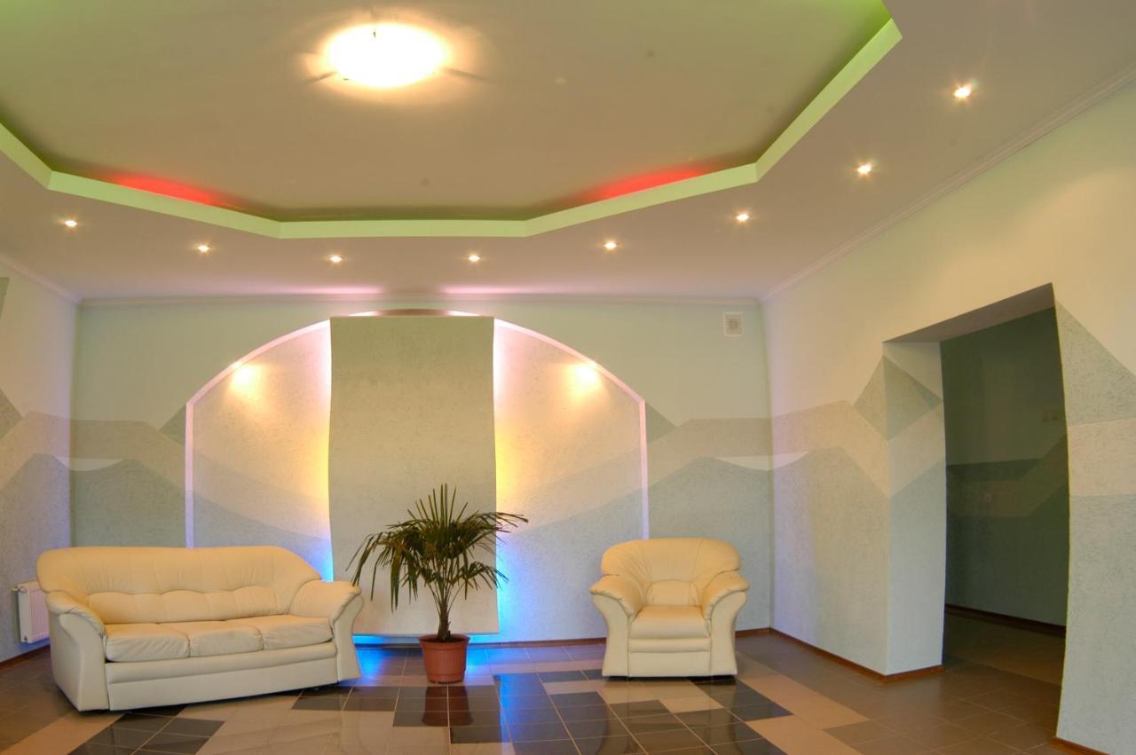 Malyvo Hotel Dilyatyn Pokój zdjęcie