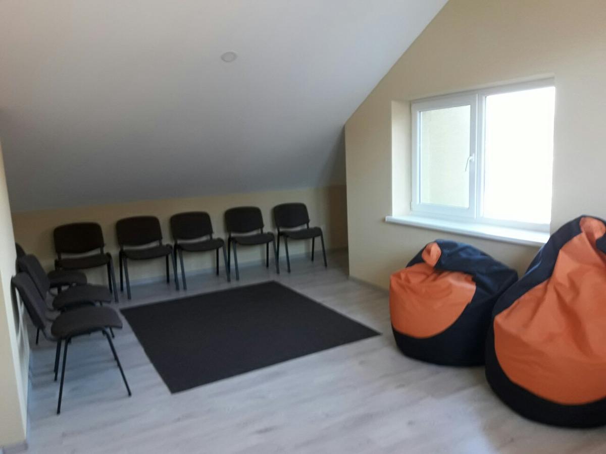 Malyvo Hotel Dilyatyn Zewnętrze zdjęcie