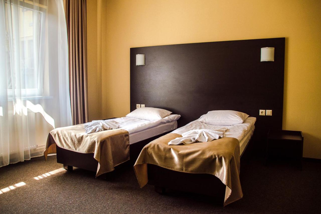 Malyvo Hotel Dilyatyn Zewnętrze zdjęcie