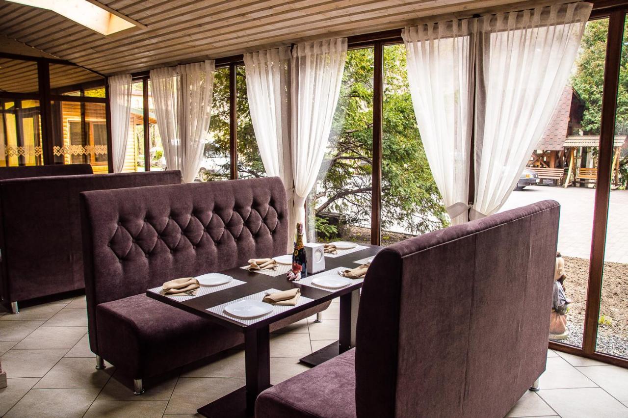 Malyvo Hotel Dilyatyn Zewnętrze zdjęcie